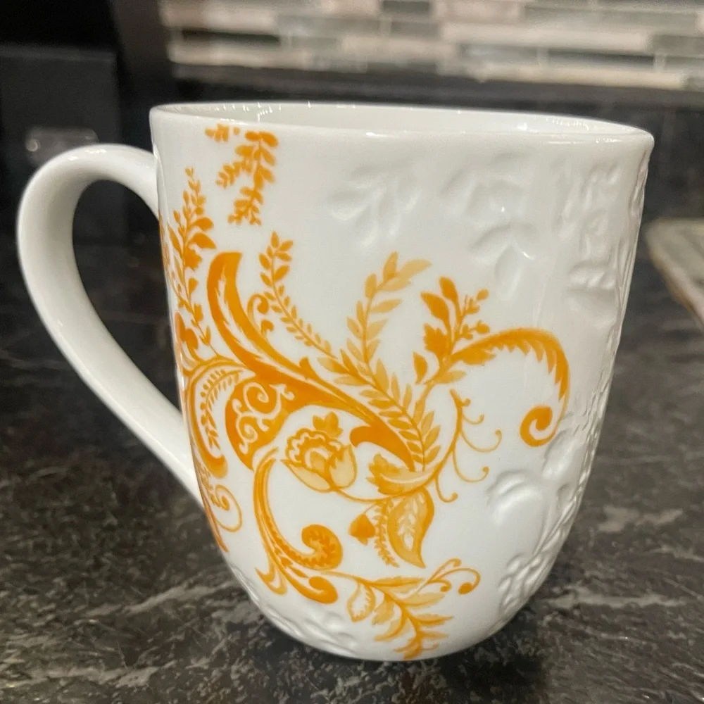 Pier 1 Imports Ava Letter K Initial Monogram 12 oz. Stoneware Coffee Mug Cup